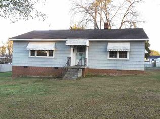 406 Caldwell St, Clinton, SC 29325