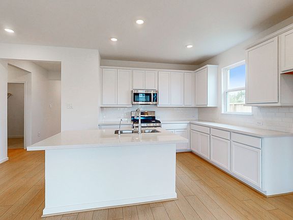 3rd image of 21846 Redwood Bluff Trl