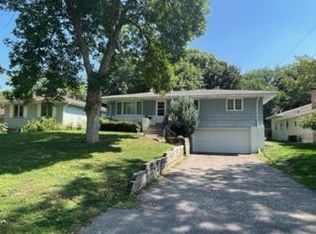 755 Grant St, Excelsior, MN 55331