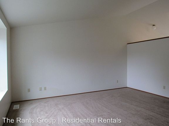 5th image of 1319 Creekwood Ct SE