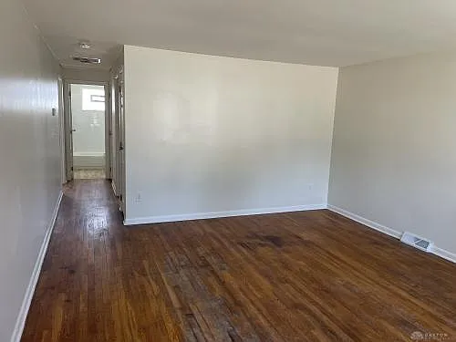 2034 Leo St — Photo 6