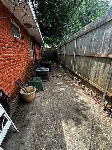 261 Hollywood Dr #C — Photo 23