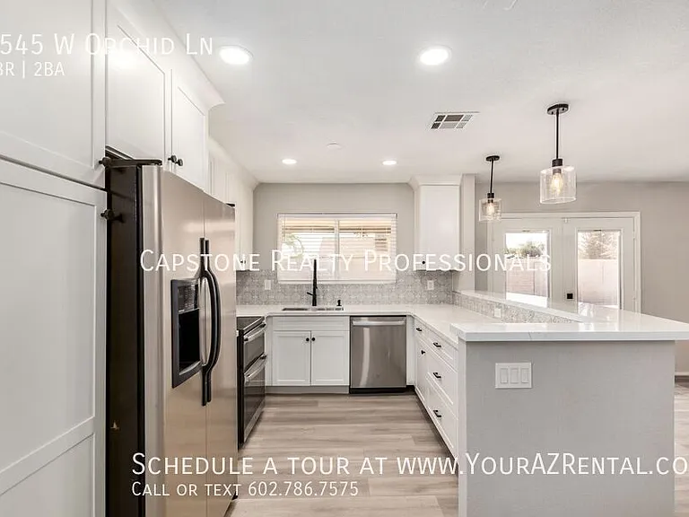 4545 W Orchid Ln — Photo 2