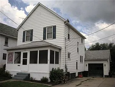 1045 Wooster Rd W photo 1