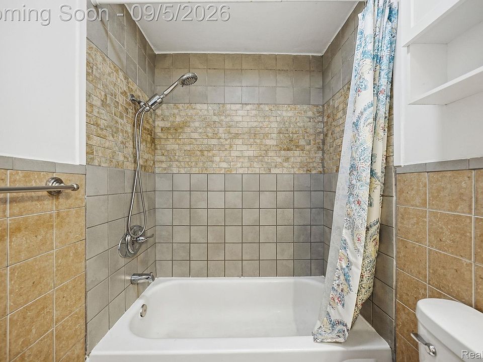 1700 Ackley Ave, photo 14
