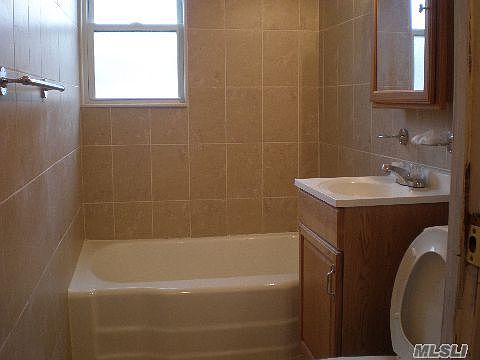 5th image of 16444 96th St