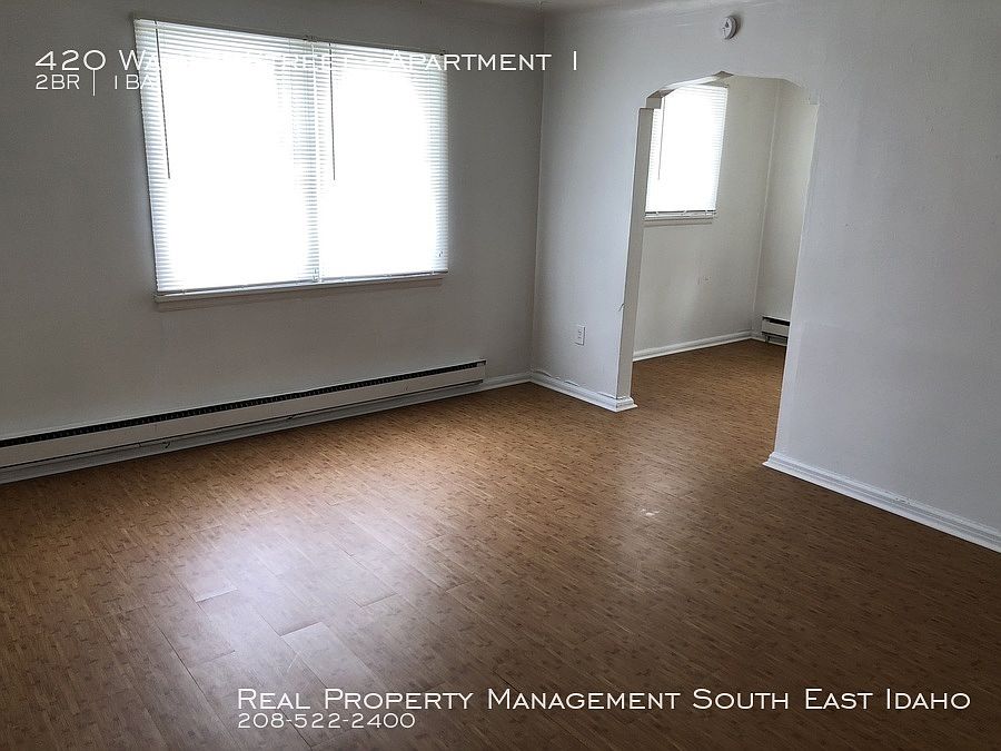 1st image of 420 Walnut St APT 1