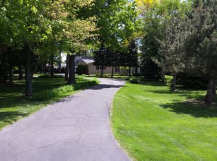 10555 Beech Daly Rd, Taylor, MI 48180