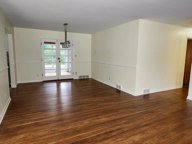3033 Stanley Rd — Photo 8