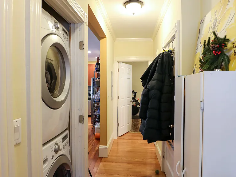 47 Capitol St #1 — Photo 5