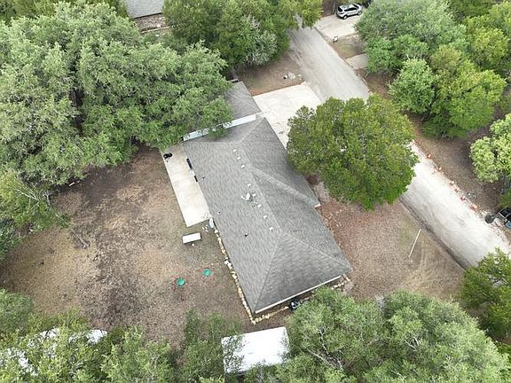 2nd image of 11 Basswood Ct