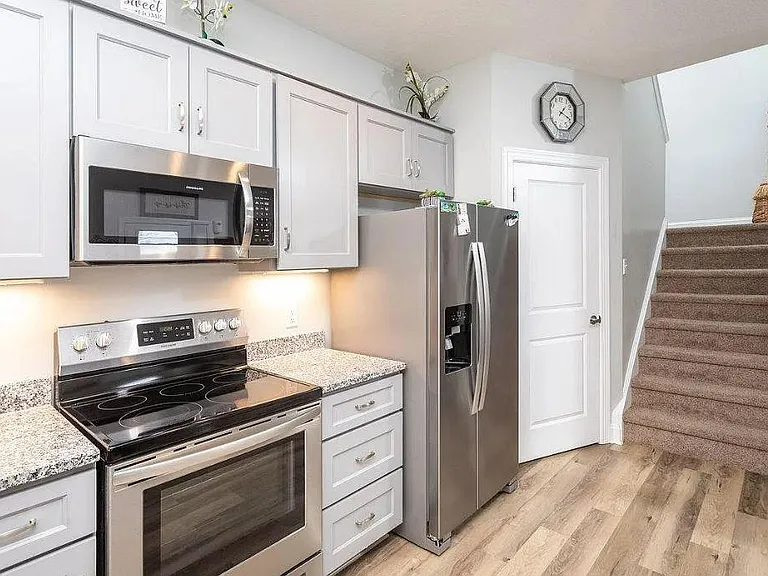 2664 Greenport Dr — Photo 9