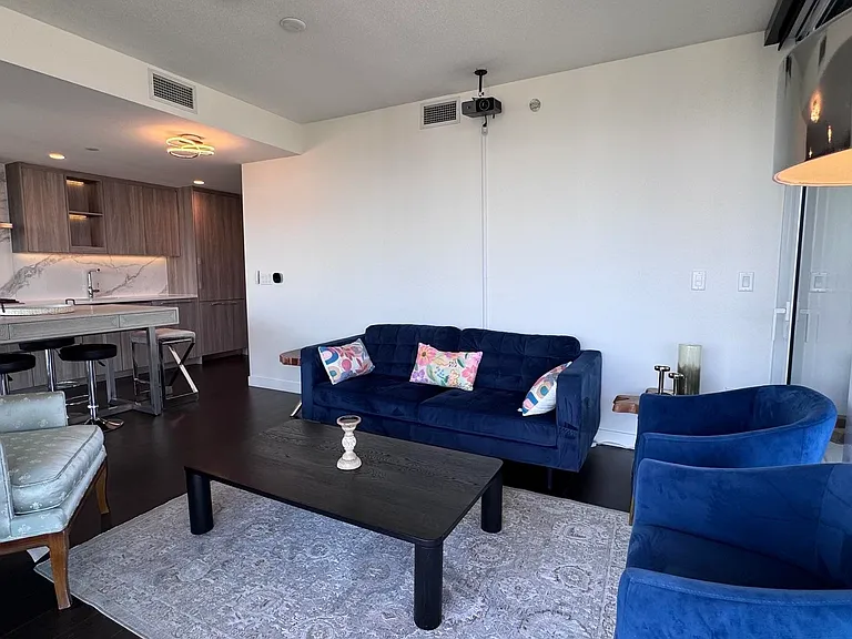 4880 Lougheed Hwy #2804 — Photo 2