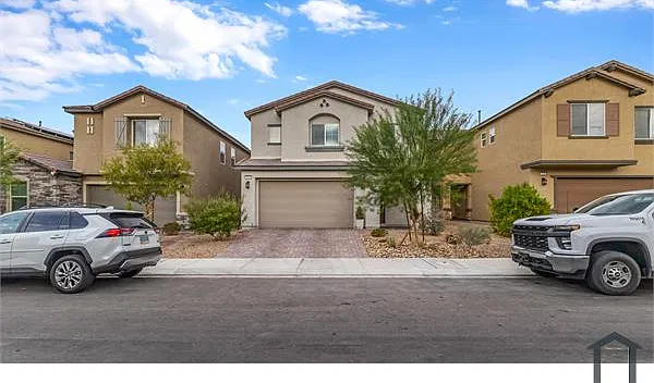 4 bed, 2275 sqft, $2,950 — Photo 1