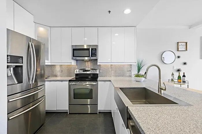 415 Newark St #415 — Photo 5