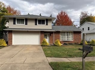 2111 Aberdeen Dr, Euclid, OH