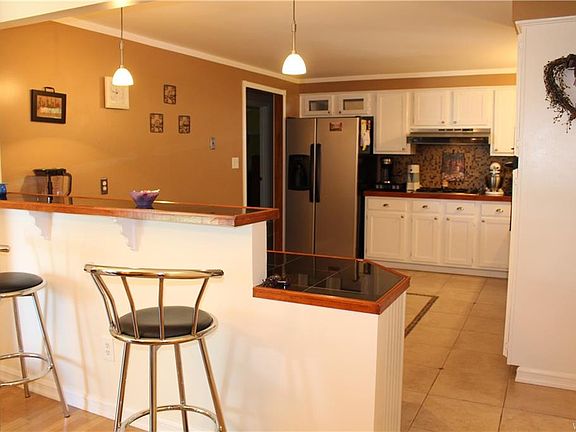 5th image of 35 S View Dr