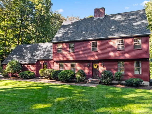 21 Heatherwood Drive, Madison, CT 06443