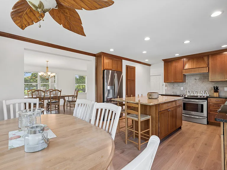 23 Whiting Rd — Photo 7
