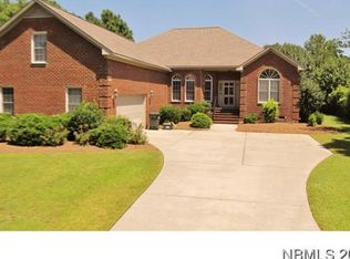 204 Nydegg Rd, New Bern, NC 28562