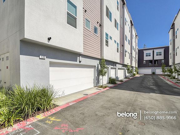 3rd image of 139 Hudson Pl #1