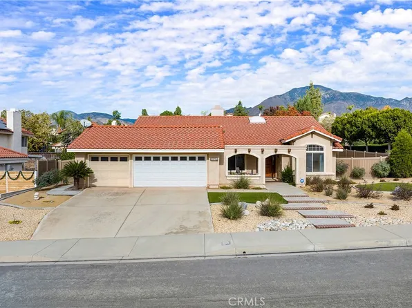 28794 Glenheather Dr, Highland, CA 92346