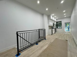 942 51st St #2R, Brooklyn, NY 11219