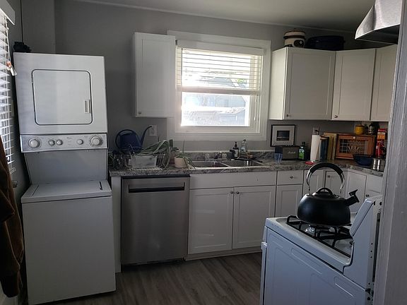 4th image of 516 S Laurel St #B