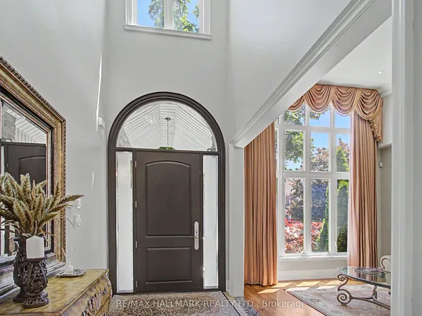 102 Duncan Rd, Richmond Hill, ON L4C 6J7
