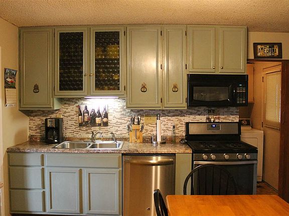 3rd image of 2101 Platte Dr