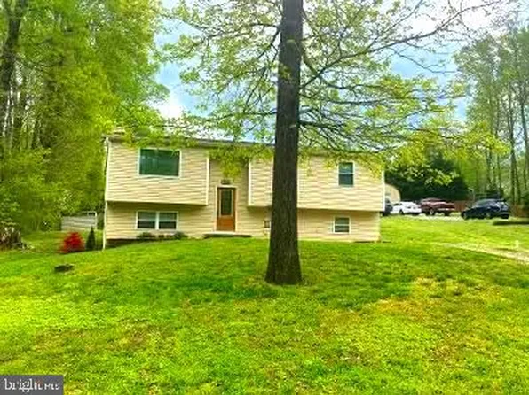4133 Birch Dr, Huntingtown, MD 20639