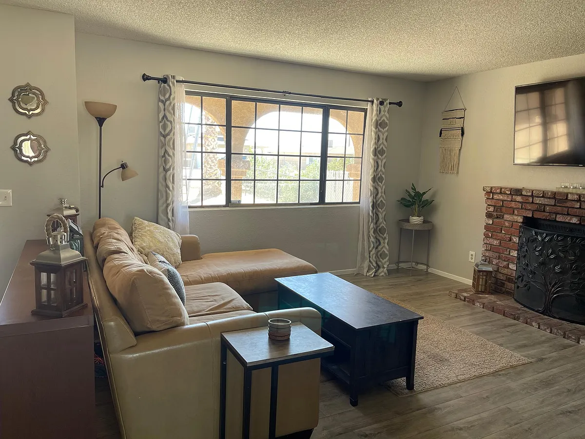 Building Photo - 6142 Mariposa Ave