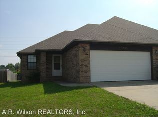 4302 N Penny Ct, Ozark, MO 65721