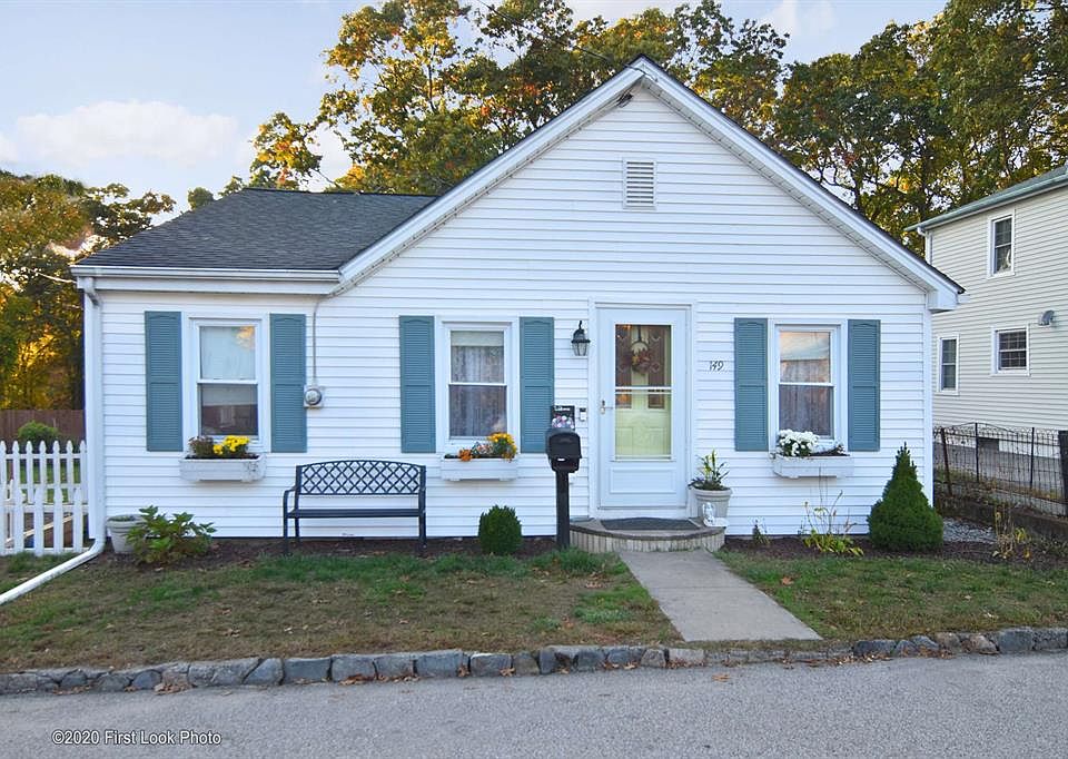 149 Bakers Creek Rd, Warwick, RI 02886 Zillow