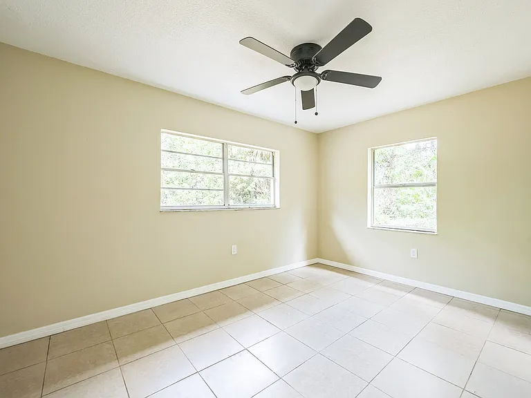 314 W Owens Ave — Photo 13