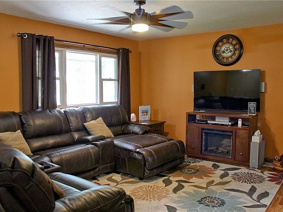 4th image of 4434 Diane Dr