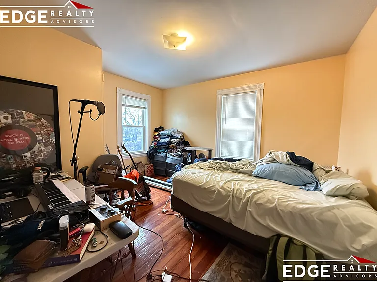 225 Parsons St #1 — Photo 8
