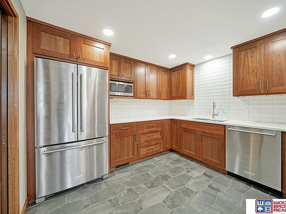 5th image of 2943 Park Place Dr
