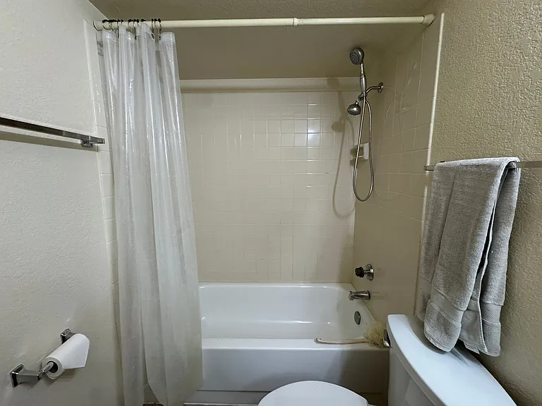 454 Riverfront Dr #204 — Photo 17