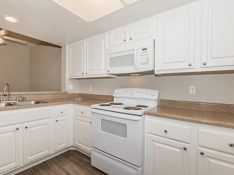 Wood Canyon Villas — Photo 36
