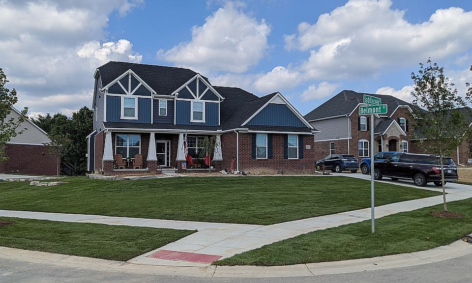 2nd image of 61934 Saddle Creek Dr
