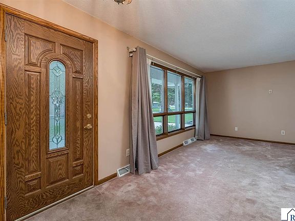 5th image of 1506 James Dr #3