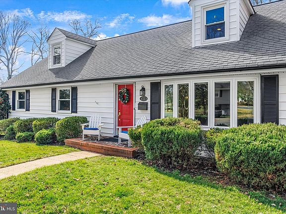 5th image of 811 Teakwood Dr