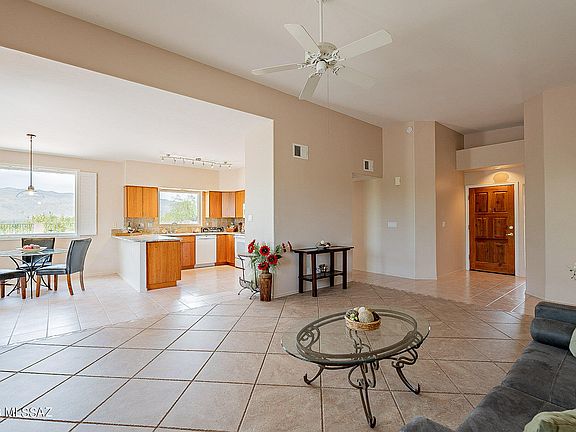 2nd image of 735 N Northern Vista Pl