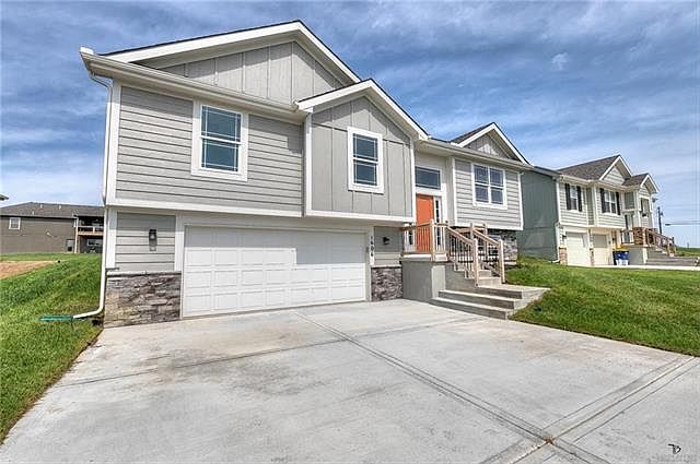 1st image of 432 Lilly Ln