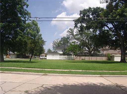 1st image of 701 Atherton Dr