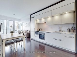 15 Grenville St #3706, Toronto, ON M4Y0B9