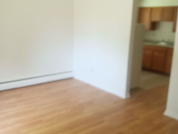 2nd image of 2609 Chesterfield Ct APT 1