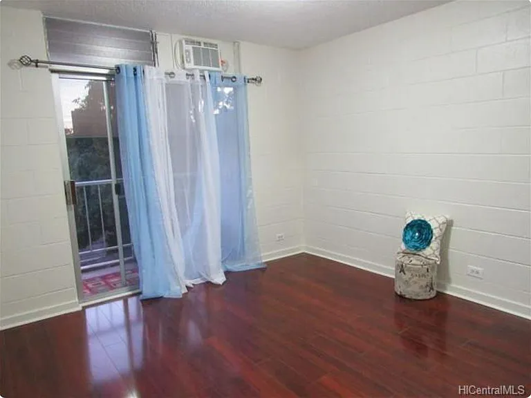 708 Palani Ave — Photo 5