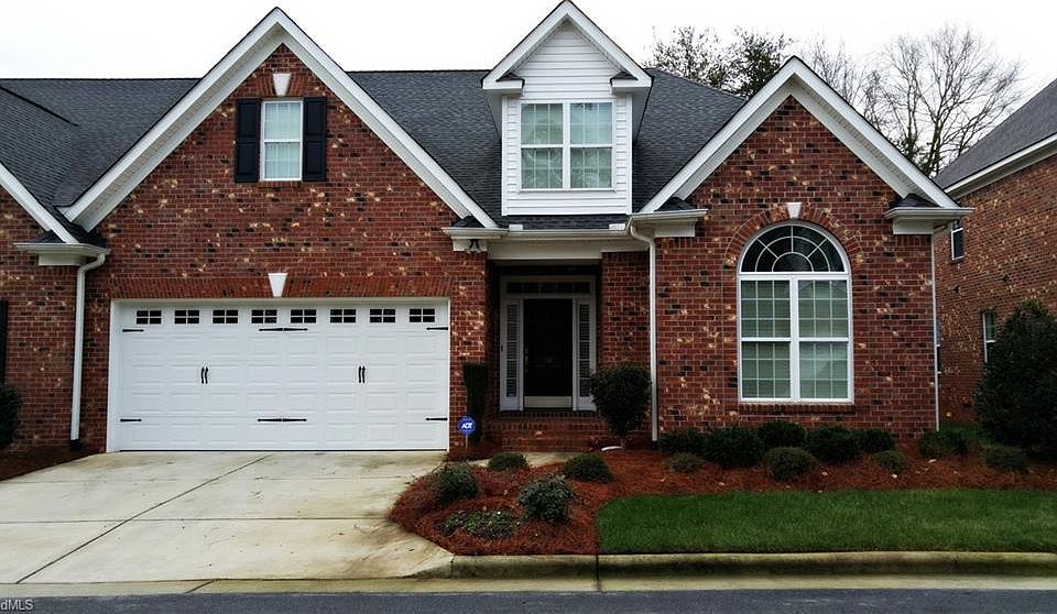 1st image of 18 Hines Park Ln